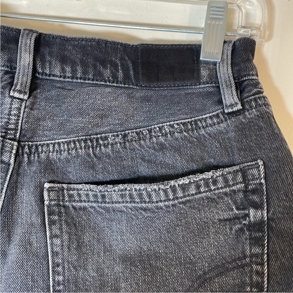 N - Picture 13 of 14